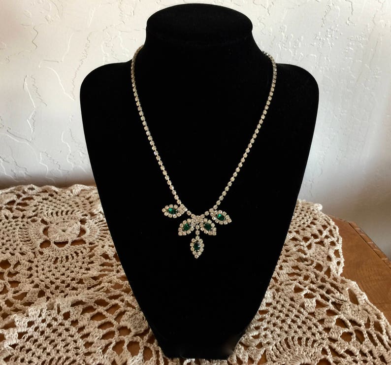 Vintage Marquise Emerald Colored Rhinestone Necklace