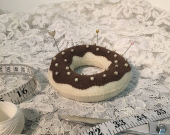 Doughnut Pin Cushion