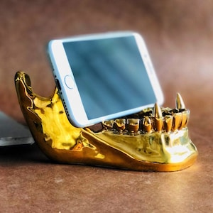Gouden Vampire Jaw-telefoonstandaard: handgemaakt gotisch bureaudecor