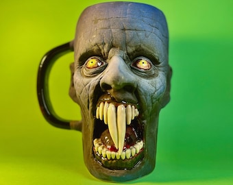 Ceramiczny kubek do kawy Salem's Lot: dekoracja z motywem gotyckiego wampira, edycja limitowana