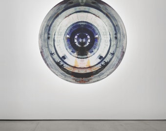 HUMAN SPHERE XXII (Ø 100 cm) by Sven Pfrommer - Round artwork is ready to hang