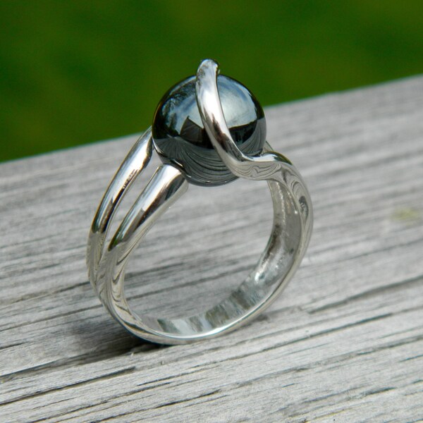 10mm Interchangeable ring with a 10mm hematite stone