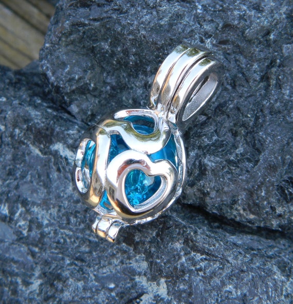 Marble Interchangeable Heart Pendant With a 10mm Blue Cracked