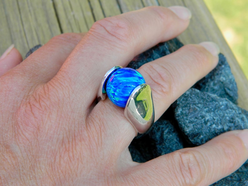 with 14mm syn .925 sterling silver 14mm Interchangeable ring blue opal