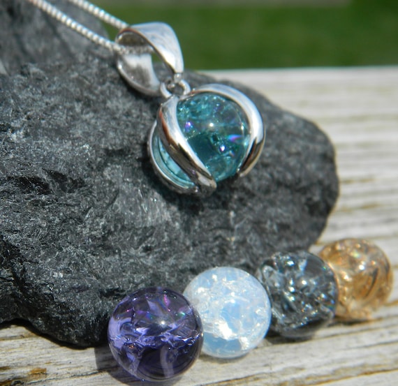 Interchangeable Marble Pendant with 10mm clear cracked glass stones