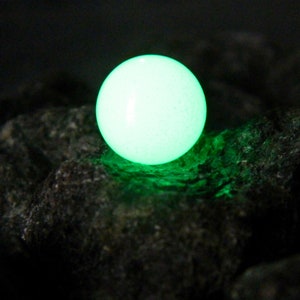 8mm 10mm 12mm Glow in the Dark Glass Stones (no hole)
