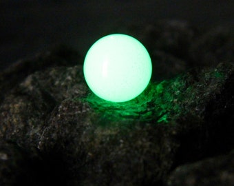 8mm 10mm 12mm Glow in the Dark Glass Stones (no hole)
