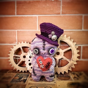 Crochet steampunk voodoo doll, amigurumi voodoo, creepy cute doll, goth doll, scary doll, Valentine gift, zombie doll