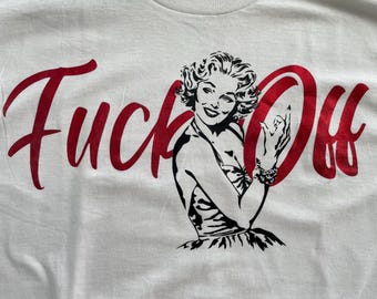 Retro Housewife Graphic Tee: Sarcastic Pop Art T-Shirt