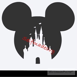 mouse head with castle