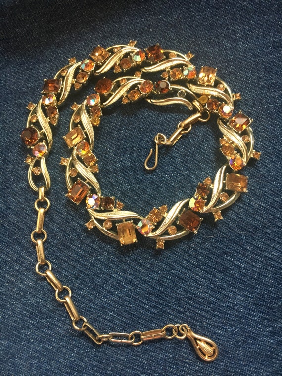Vinage 1960's CORO Choker Necklace W/Gold And Root