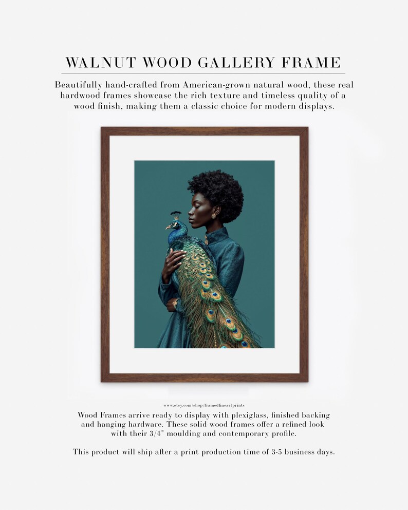 Puede incluir: Marco de galer&iacute;a de madera de nogal con acabado marr&oacute;n oscuro. El marco rodea una impresi&oacute;n de color verde azulado que presenta a una persona sosteniendo un pavo real. El texto "WALNUT WOOD GALLERY FRAME" est&aacute; en la parte superior.