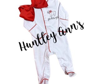 Nb Bulldog Baby Girl Footie. Georgia footie. Go Dawgs newborn sleeper Baby Shower Gift Ga fan baby outfit Bulldog embroidery. Picot Trim 3m