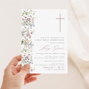 Plantilla de invitación de comunión con flores silvestres para niña / Invitación de comunión rosa para niña / Invitación de bautizo floral editable para niña / Invitación de baby shower boho