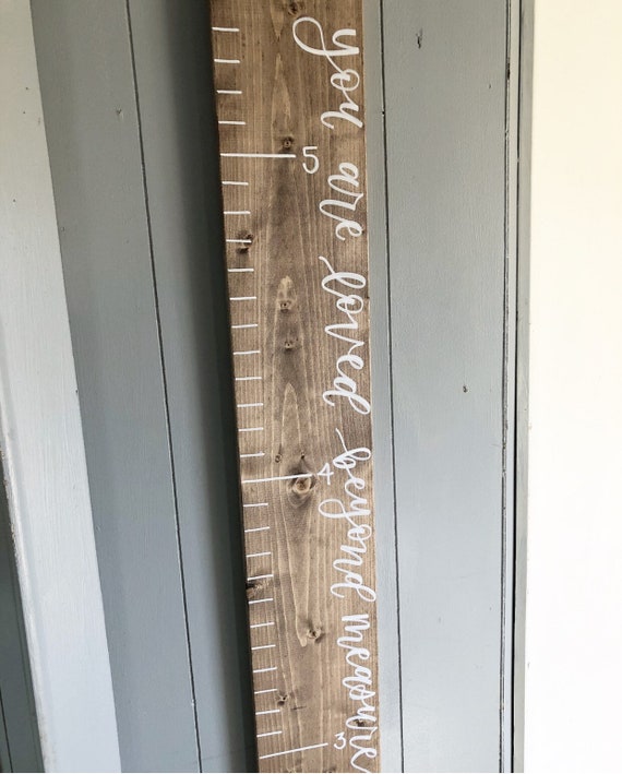 How High To Hang A Growth Chart