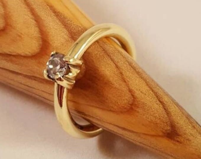 Stunning Handmade Ladies 9ct Gold Engagement / Statement Ring with a Basket Set 4mm Round Facetted Moissanite. 2.5 mm Round Profile Shank