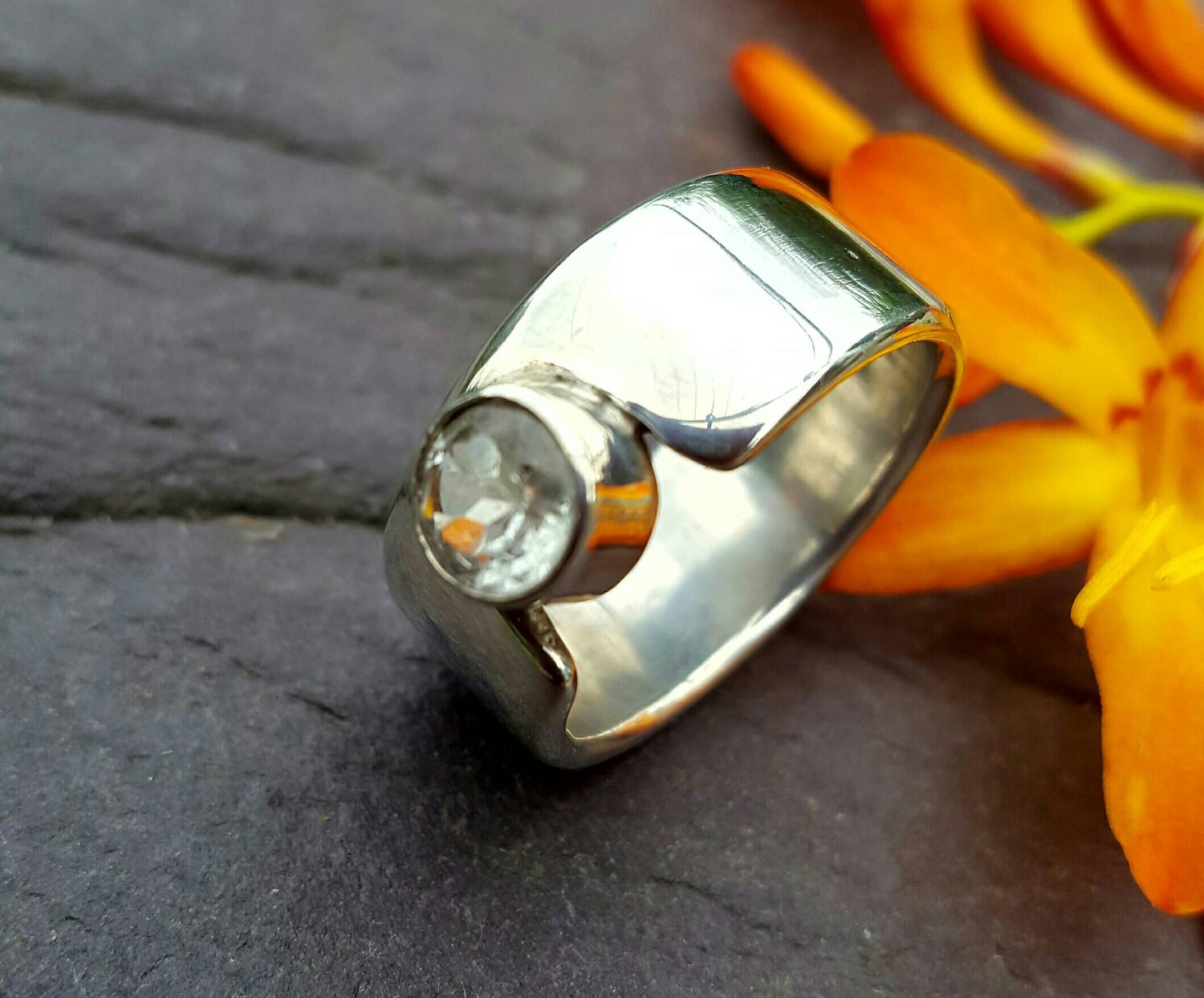 Contemporary 10mm Wide Band Sterling Silver Ring With Tube Set - Etsy UK