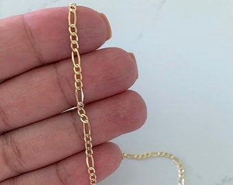 Collar de cadena Figaro de oro amarillo de 14 quilates (2,6 mm, en capas)