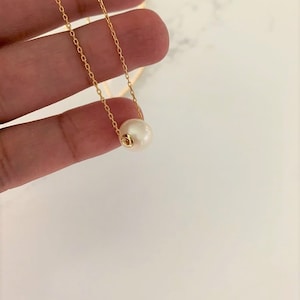 Single Pearl Necklace Sterling Silver, Gold, Bridesmaid gift, Floating pearl necklace, White pearl necklace, Wedding jewelry Bestseller