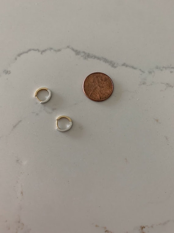 Micro Creolen Huggies Gedreht - Sterling Silber - Fräulein Wunder