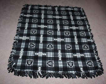 Las Vegas (Oakland) Raiders Double-Thick Fleece Bedspread/Blanket/Throw - 67"x57"