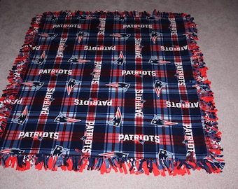 New England Patriots Double-Thick Fleece Bedspread/Blanket/Throw - 67"x57"