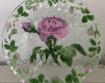 VTG Folio Art Hand Painted Fused Glass 8.5” Plate, Mauve/Pink Rose