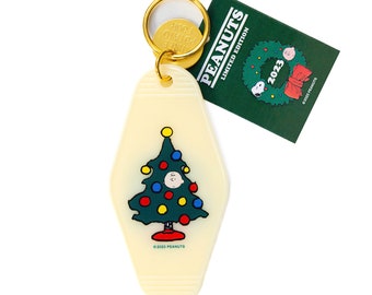 Three Potato Four x Peanuts® - Charlie Brown Xmas Key Tag