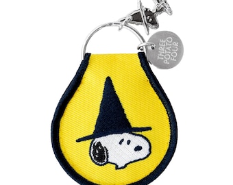 3P4 x Peanuts® Halloween - Snoopy Witch Patch Keychain