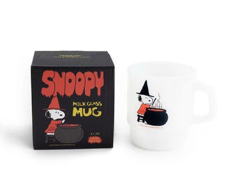 3P4 x Peanuts® Halloween - Snoopy Witch Milk Glass Mug