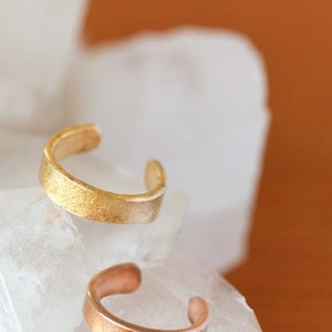 Ear Cuff in Copper or Brass | No Piercing Style | Faux Conch Earring Jewelry | Handcrafted Textured Design