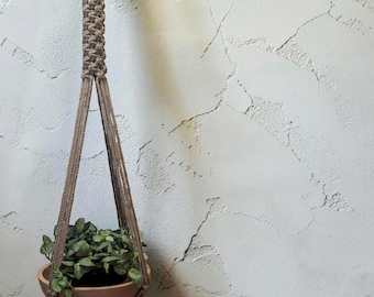 Big & Chunky Macramé Plant Hanger, Longer Single Hanging Planter, Contemporary / Modern Rustic Planter