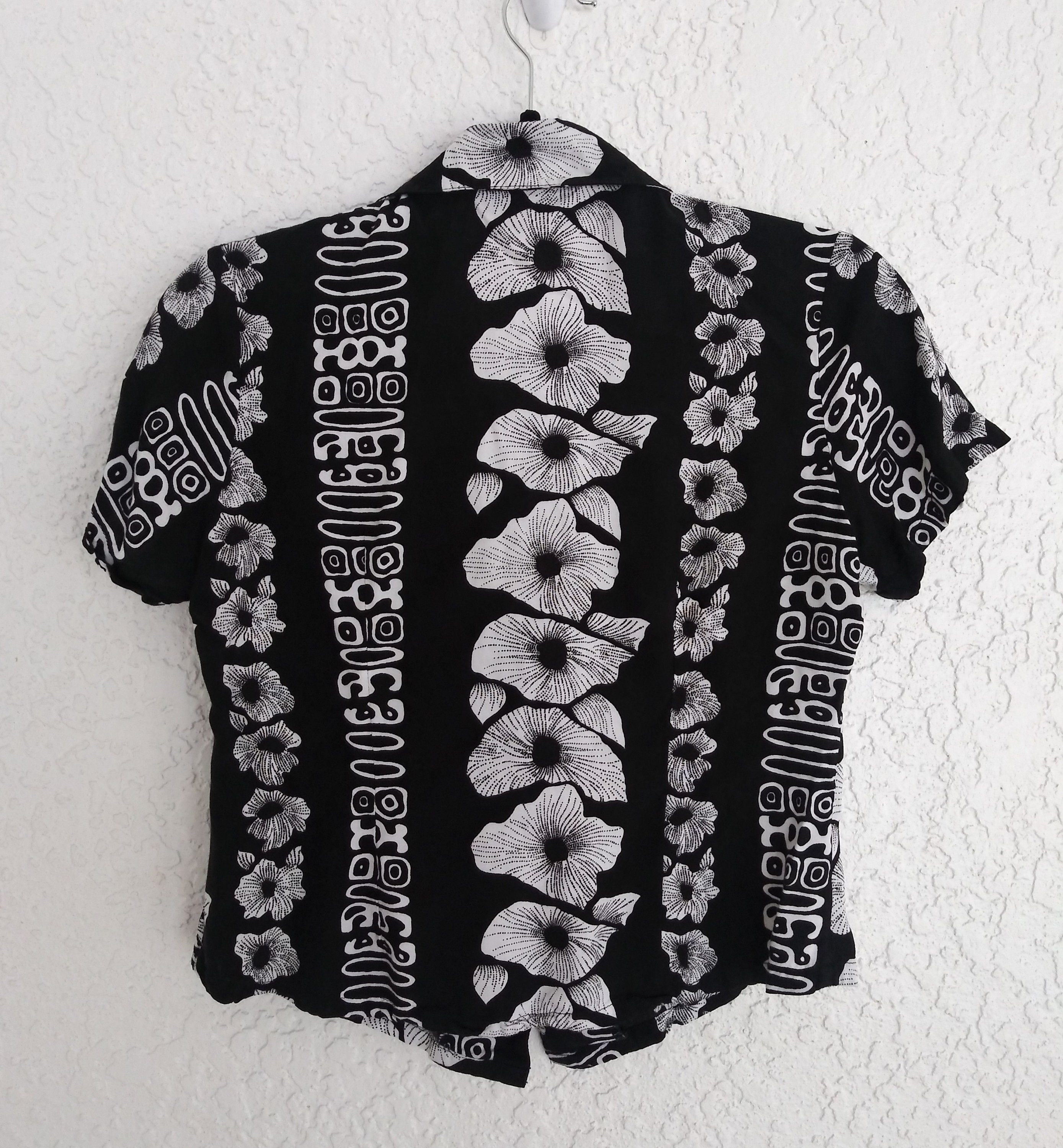 Vintage Hawaiian Shirt Vintage 90s Goth Hawaiian Shirt Y2k | Etsy