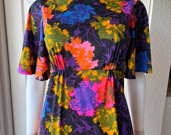 Vintage 70er Jahre Kurzes Maxikleid in A-Linie