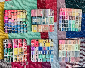 Juego de 6 posavasos de colores: sellos, billetes de autobús, libros antiguos, carretes de algodón, objetos efímeros, puertas y ventanas. Navidad/regalo/temporada festiva