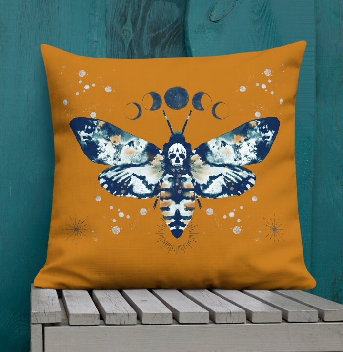 Knibeo Skull Throw Pillows, Moth Decor Pillow Covers 18x18, Gothic Throw  Pillows,Death Moth,Death Head Moth Pillow Covers