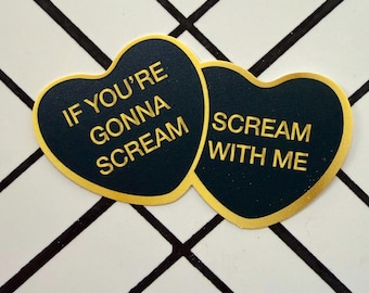 Naklejka winylowa z nadrukiem UV „Misfits Candy Hearts Scream With Me”