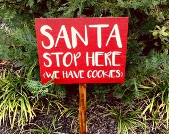 Christmas Yard Sign, Christmas Sign, Santa Stop Here (We have cookies), Santa Sign, Merry Christmas, Christmas Decor, Outdoor Christmas Sign