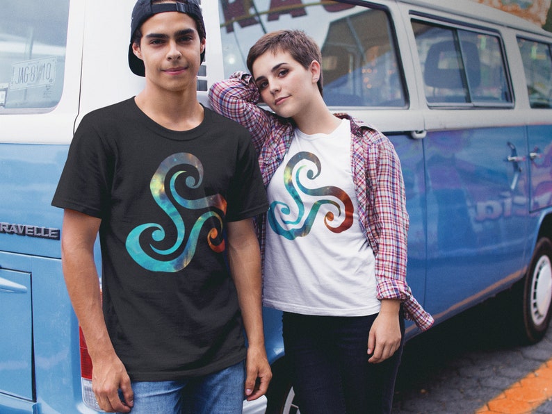 Tee size XS-5XL Yoga Tee Ethical 100/% Organic Cotton T-shirt Sustainable Celtic Triskele Eco Friendly Triskelion Tee
