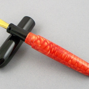 Dragon streamline model fountain pen