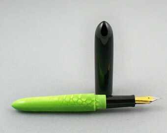 Dragon streamline model fountain pen