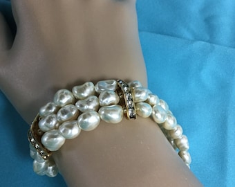 Pearl rhinestone bracelet, costume bracelet 1970's quality and presence beautiful condition, Vintage 3 strand pearl bracelet wedding