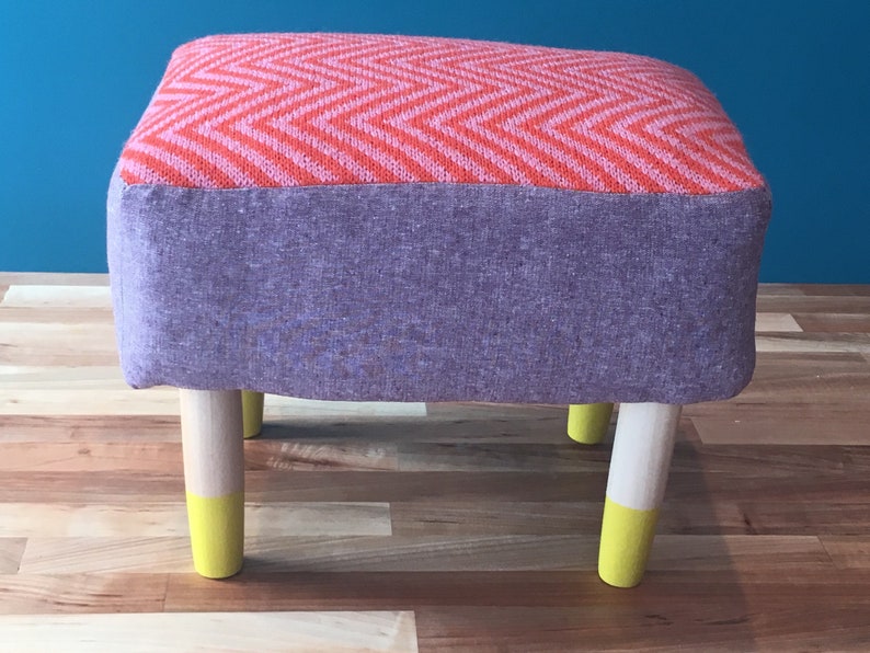 Knit chevron footstool in pink orange /& purple