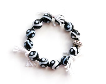 Black & White Glass Stretch Bracelet