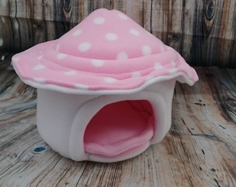 Guinea Pig Pink Fleece Toadstool / Mushroom House Bed
