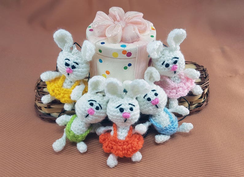 Easter Present - New Age Mama: Easter Gift Guide - Easter Tower of Treats ... - Good easter gifts for adults.
