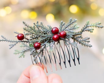 Wedding hair accessories for bride, Greenery hair comb, Winter wedding bridal accessory, Boho wedding, Cranberry pine greenery hair piece