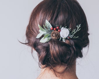 Winter wedding hair piece Christmas hair comb Pinecone greenery hair accessory
