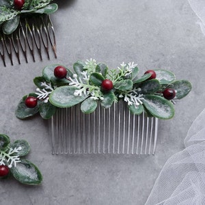 Winter wedding hair accessories for bride, Greenery hair comb, Greenery wedding bridal accessory, Boho wedding, Eucalyptus hair piece Big hair comb