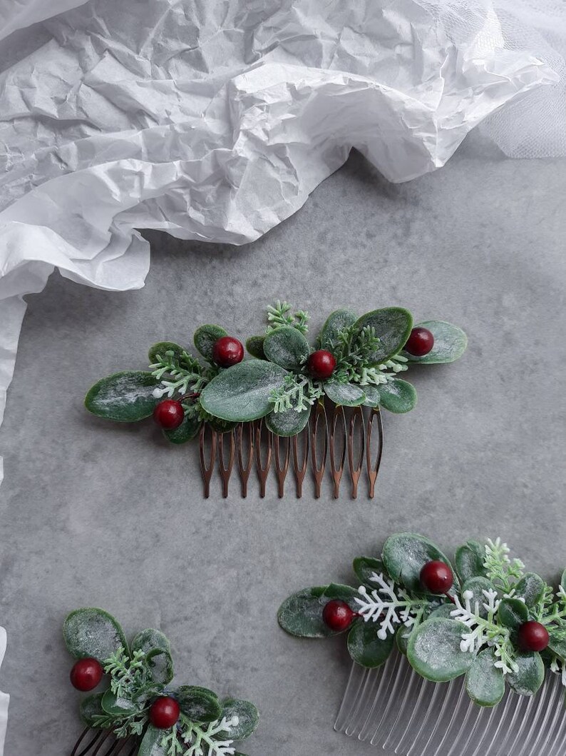 Winter wedding hair accessories for bride, Greenery hair comb, Greenery wedding bridal accessory, Boho wedding, Eucalyptus hair piece Small hair comb